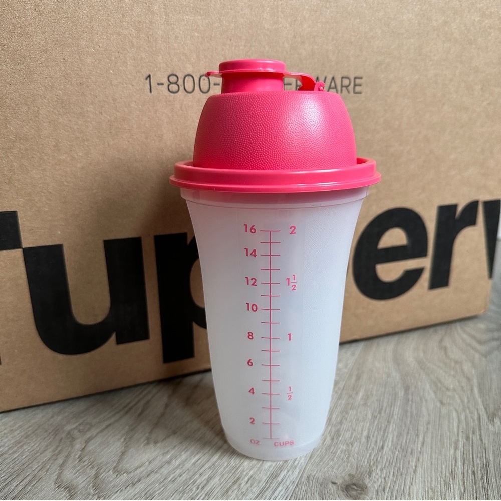 Tupperware all-in-one shaker